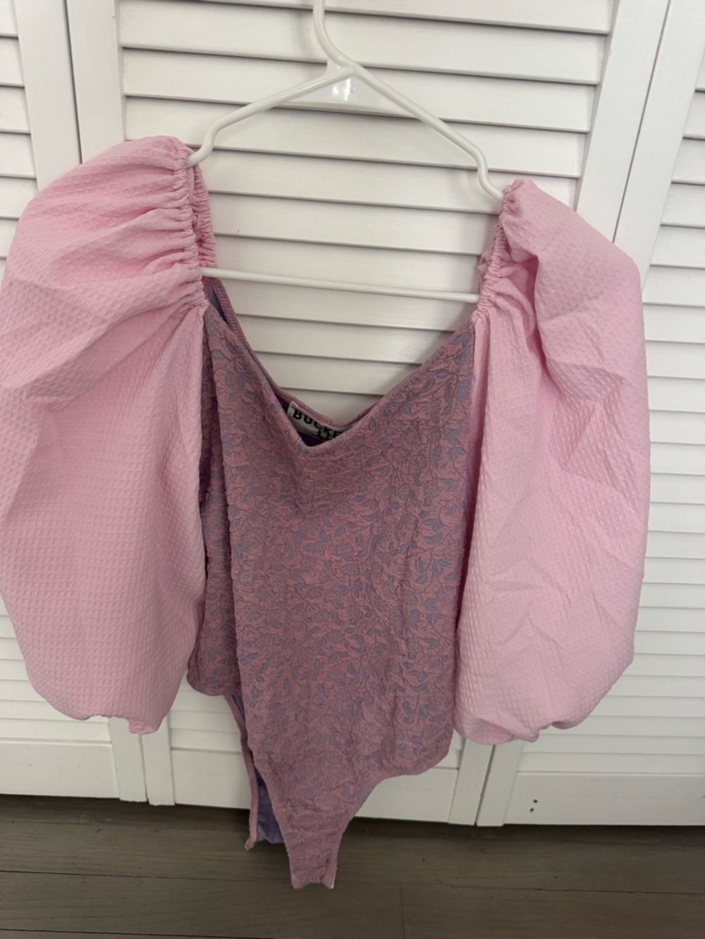 BUCKETLIST Pink Puff-Sleeve Lace-Front Bodysuit